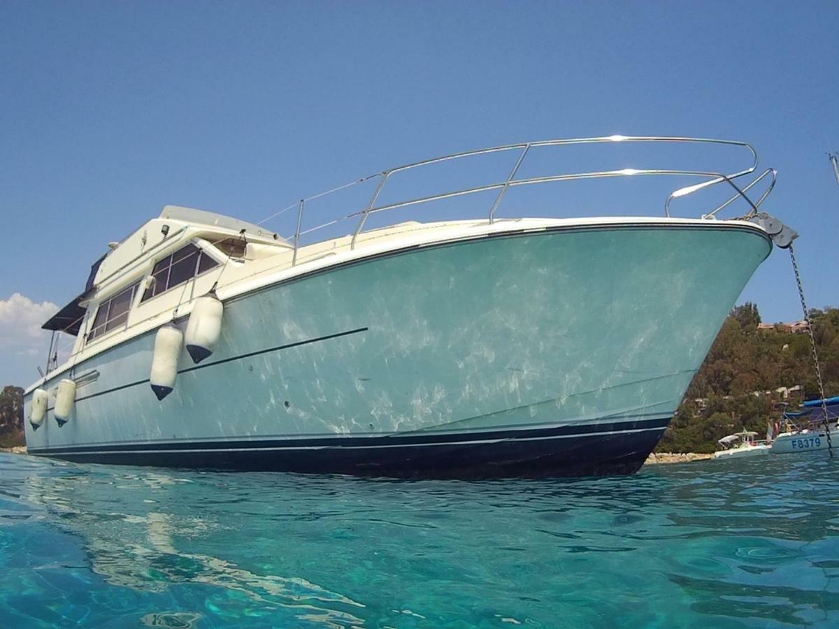 Blue II Yacht Hotel Àrbatax Exterior foto