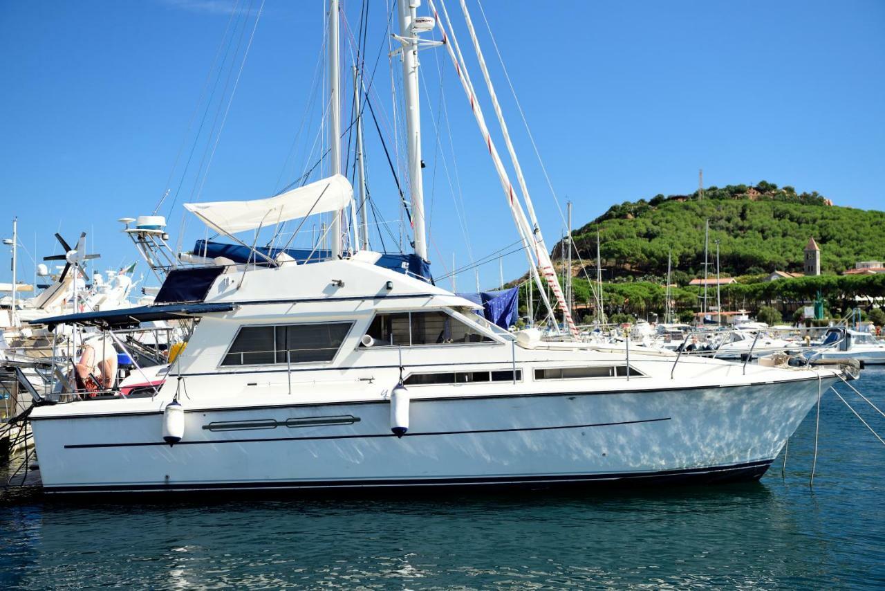 Blue II Yacht Hotel Àrbatax Exterior foto